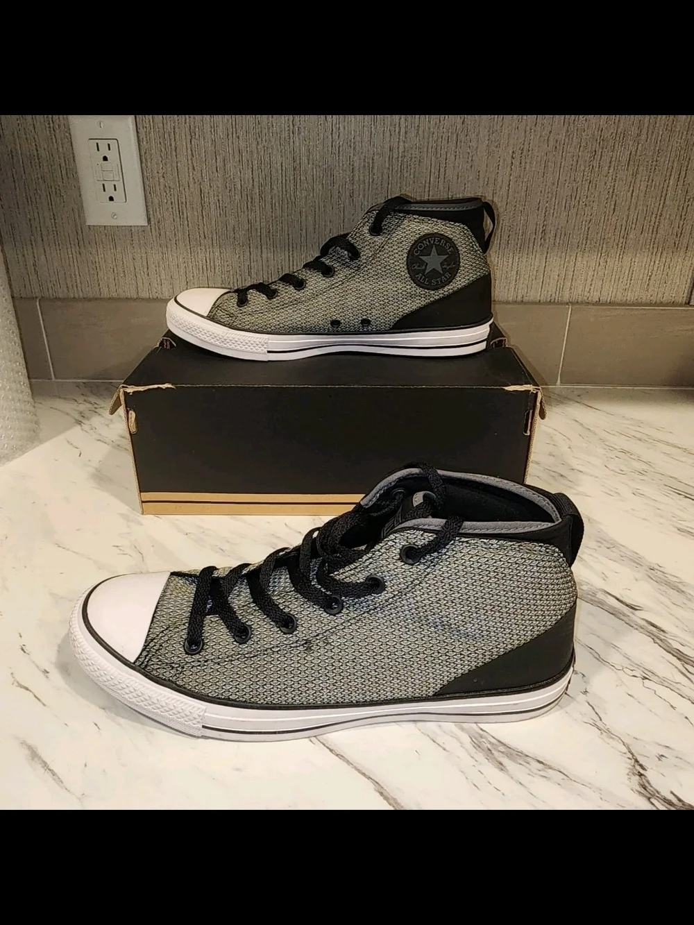Converse Chuck Taylor All Star Syde Street Mid Sneakers Sz Mens 10 Or Womans 12